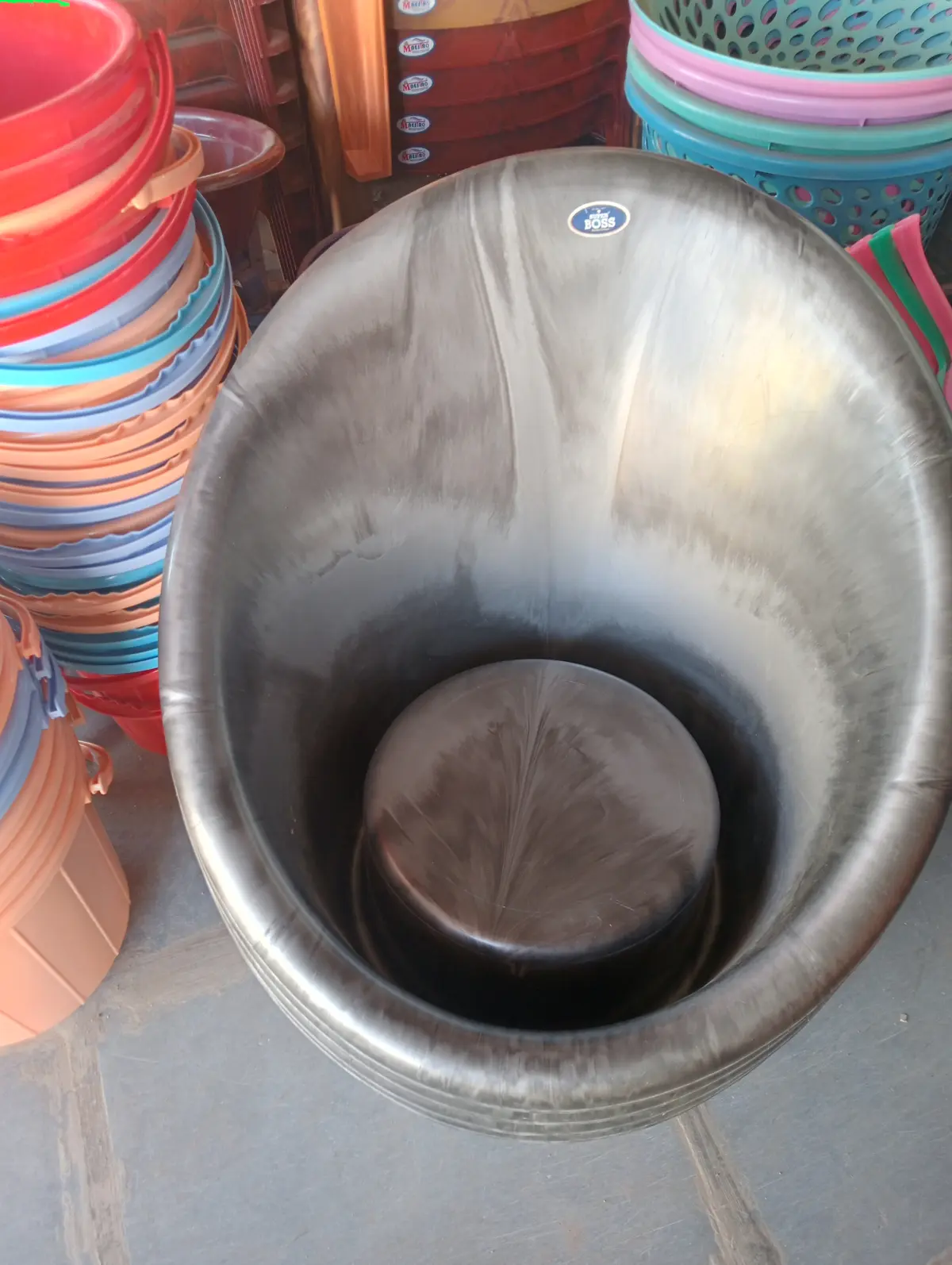 Tub chair