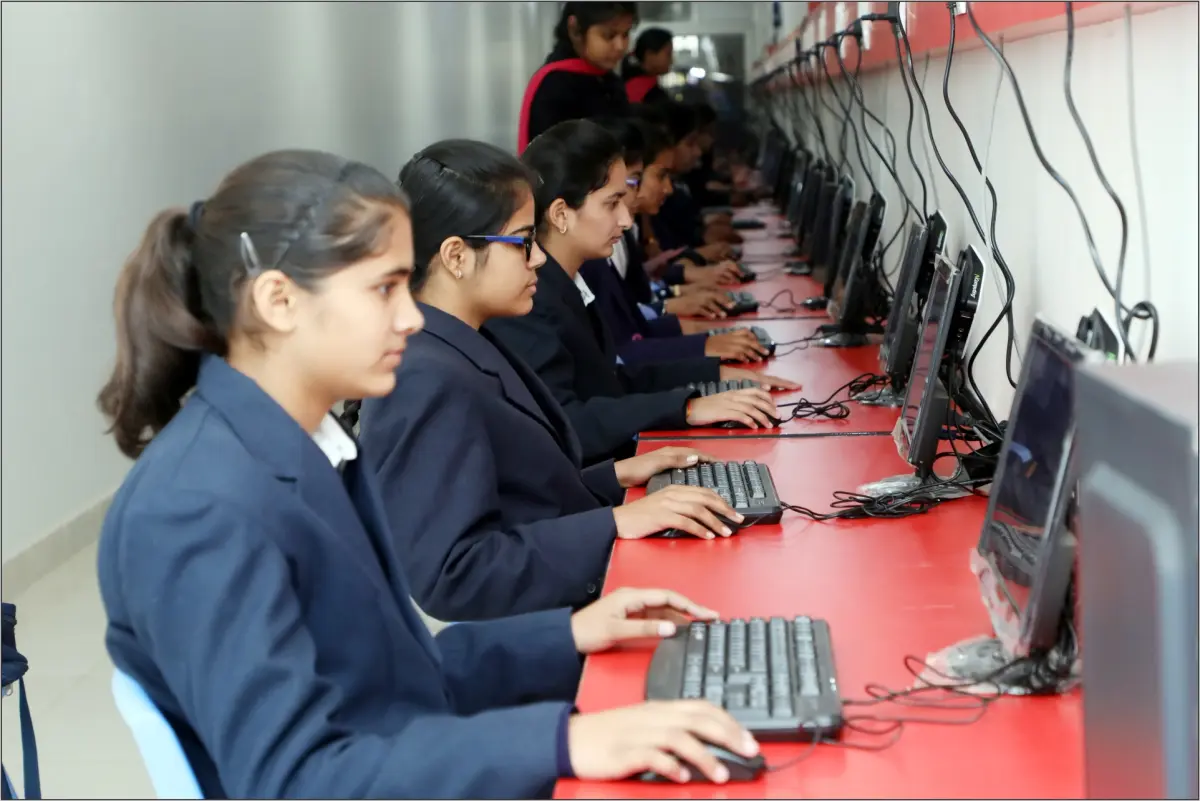 COMPUTER LABS